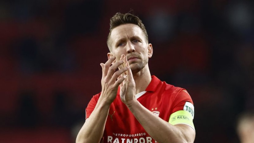 Breaking News:PSV strikers De Jong and Lang doubts for Shakhtar Champions League game