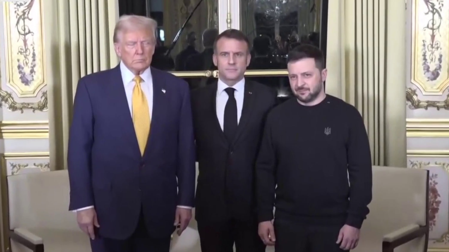 Surprise meeting held between Trump, Macron and Zelenskyy