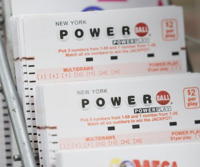 Man wins $1M Powerball prize, thanks to stop for football snacks