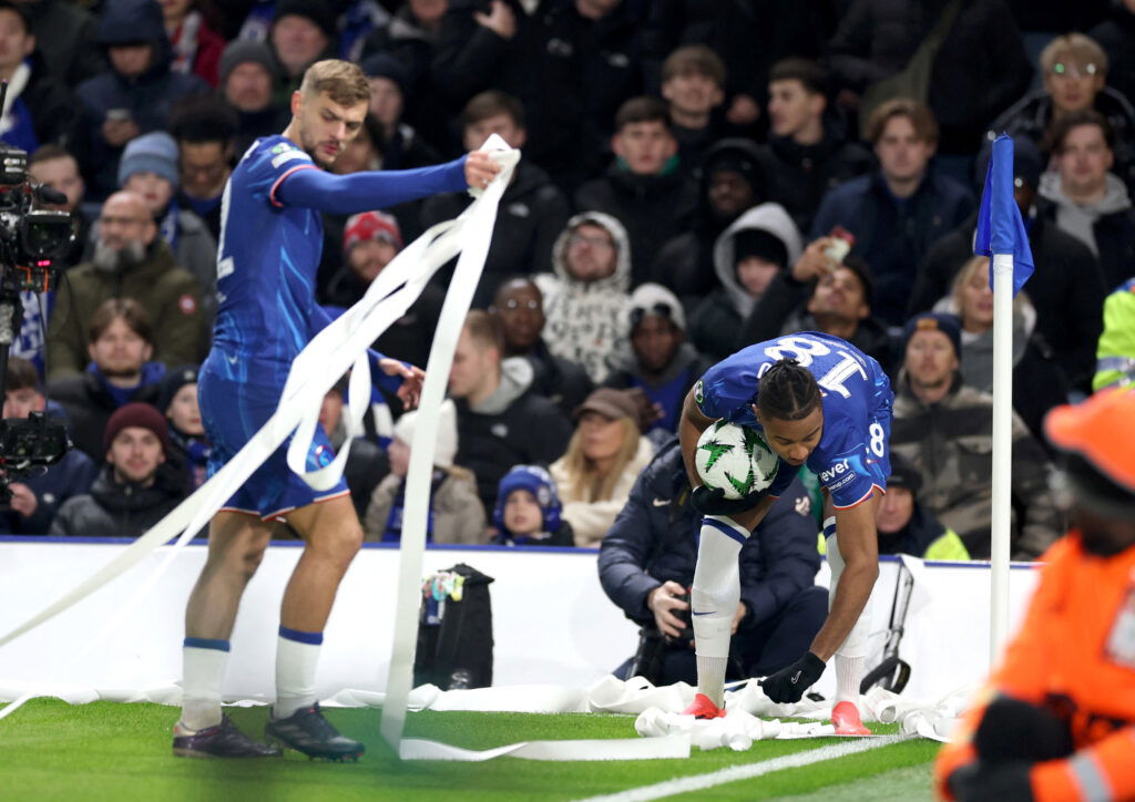 Chelsea star keen to join rivals Arsenal