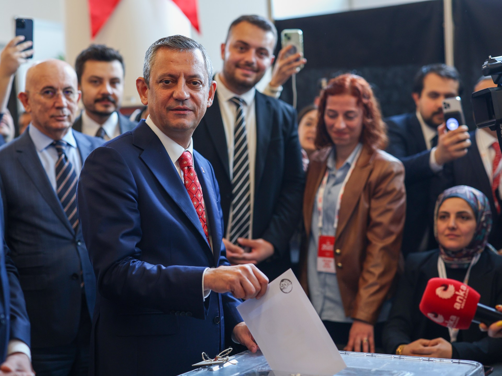 Turkiye’s opposition leader Ozgur Ozel re-elected as CHP party chairman