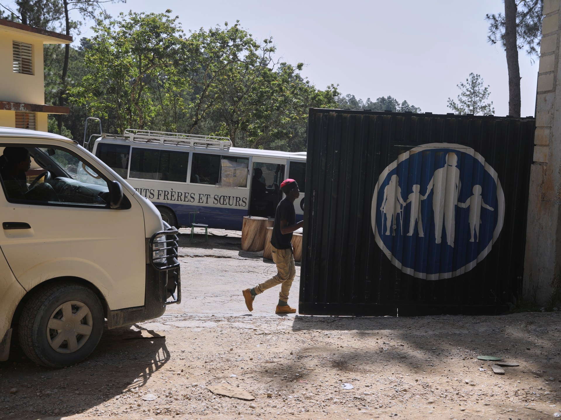 Irish missionary among the eight released after Haiti orphanage kidnapping