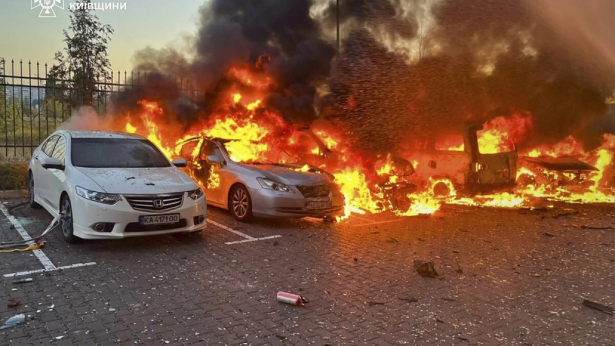 Russia-Ukraine war: List of key events, day 1,305