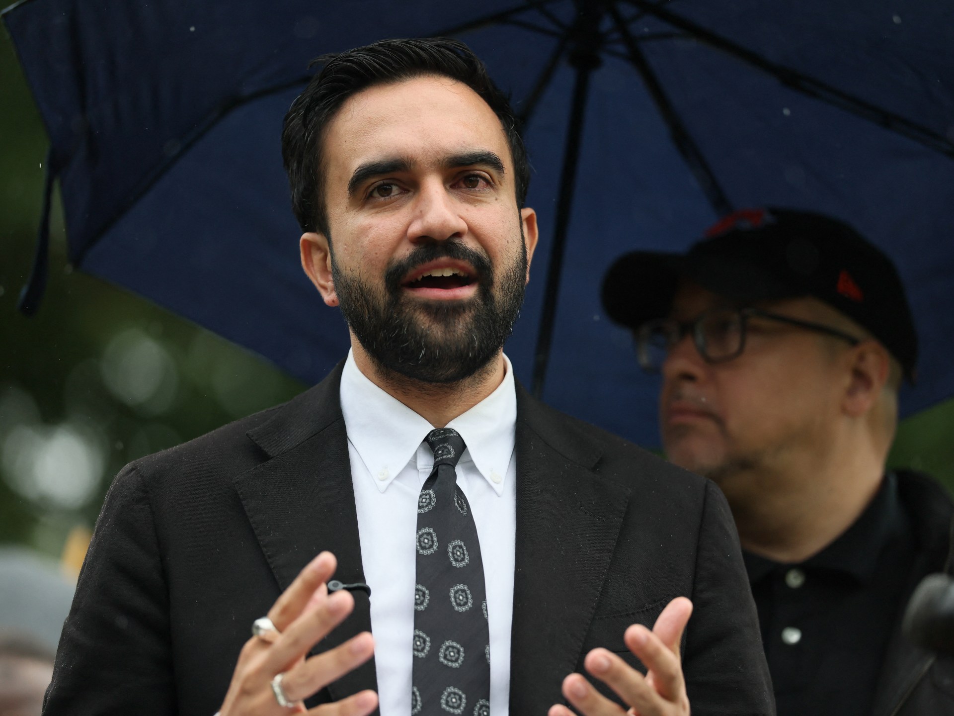 New York Governor Hochul endorses Zohran Mamdani for mayor amid poll surge