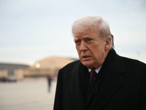 US launches large-scale attacks on ISIL in Syria, Trump says