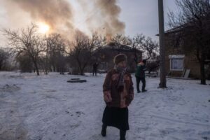Russian shelling kills seven in Ukrainian market, clouding Abu Dhabi talks