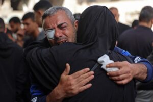 At least four people killed in Israeli attacks in Gaza despite ‘ceasefire’