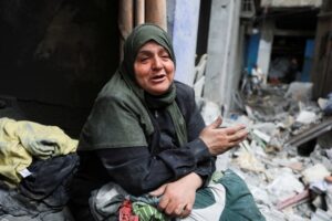 One killed in Gaza as Turkish FM talks peace efforts with Hamas official