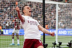 Trossard scores late as Arsenal beats West Ham, moves closer to title