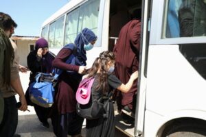 Australian women with alleged ISIL ties returning from Syria, minister says