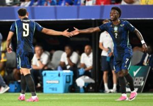 Brazil plays Japan at World Cup knockouts: Vinicius, prediction and lineups