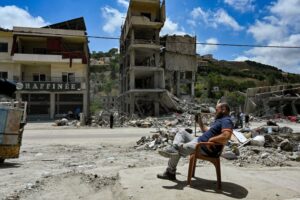 Israeli attacks kill 2 in southern Lebanon despite ongoing Washington talks