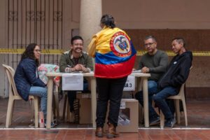Colombians to vote in presidential run-off pitting leftist against hardliner