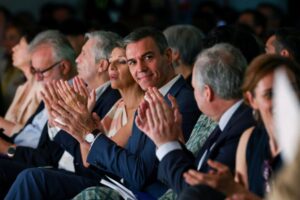 Spain immigration scheme sees 1.2 million apply for legal status