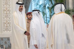 Emir of Qatar receives condolences on the death of the Father Emir