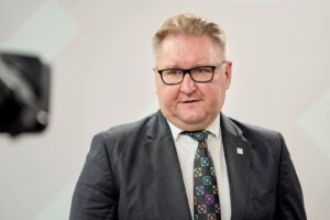Ukraine starts negotiations to join EU