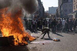 More than 900 arrested during South Africa’s antimigrant protests