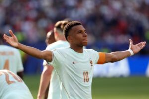 Which players are favourites to be FIFA World Cup 2026 award winners?