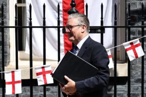 Starmer bids MPs goodbye as British PM and pledges to support his successor