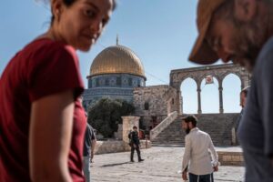 Arab and Muslim countries condemn Israeli storming of Al-Aqsa Mosque
