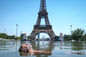 Hottest June on record in France as heatwave deaths rise to alarming levels