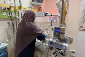 Power cuts plunge Gaza hospitals into darkness as Israel’s attacks persist