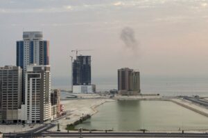 US strikes new targets in Iran as Tehran hits Gulf states, Hormuz shipping