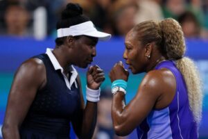 Cincinnati Open: Williams sisters fall in doubles while Zverev advances