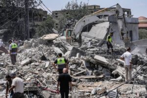 Why has Israel escalated attacks in southern Lebanon despite ceasefire?
