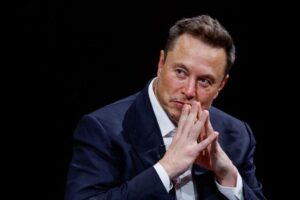 CEO pay skyrockets in 2025 amid growing income inequality in the US